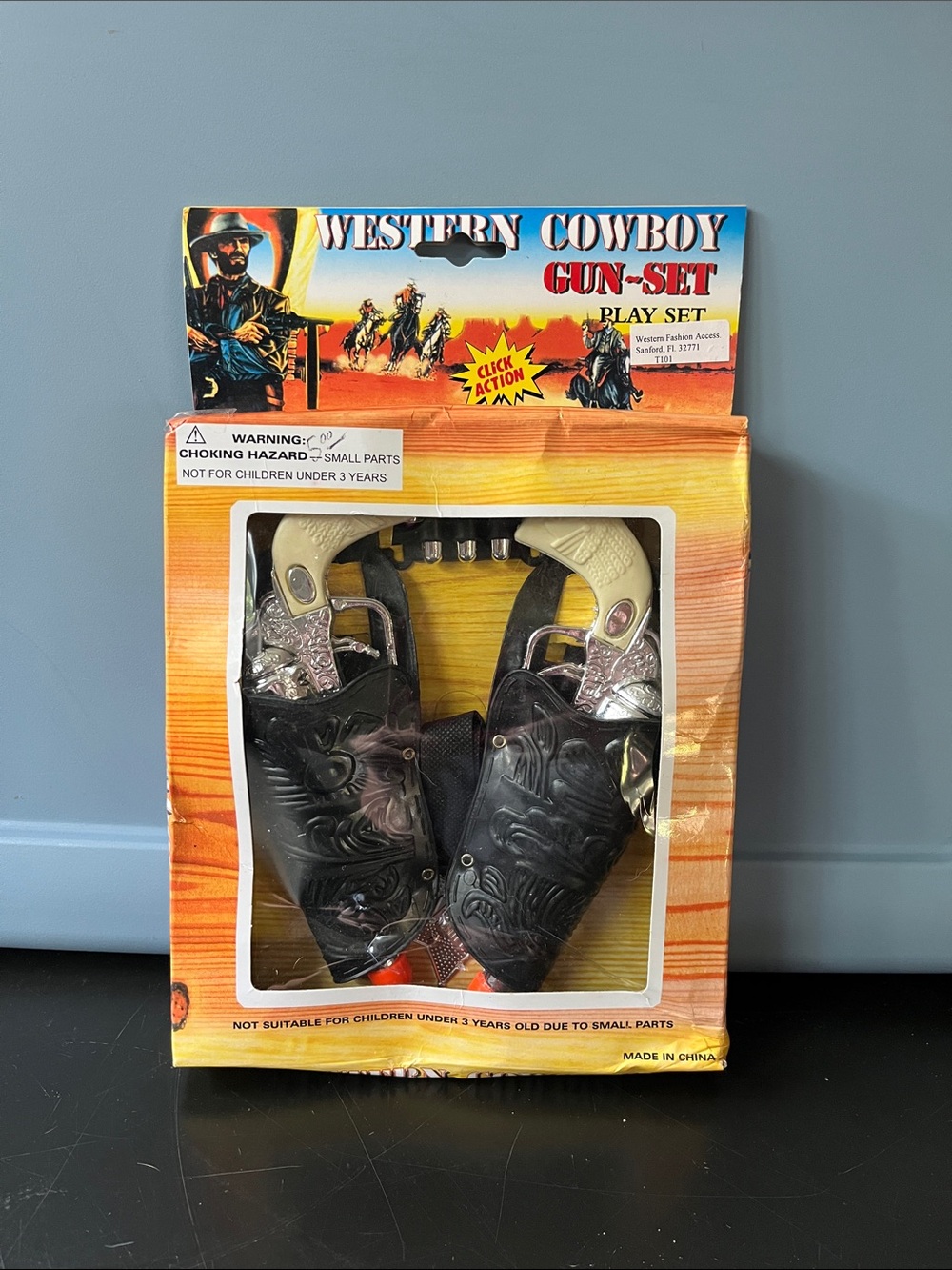 Western Cowboy Gun-Set Play Set - Black & Cream
